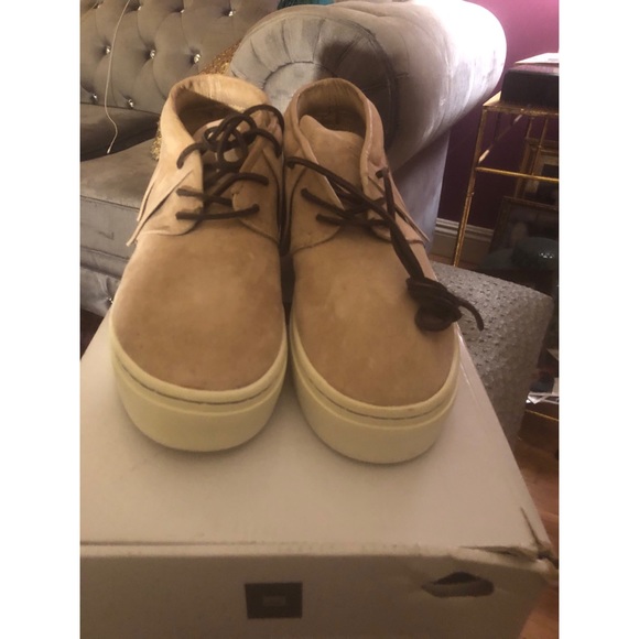 NIB Clear  Weather Fringe Tennis shoes one of one - Picture 4 of 7